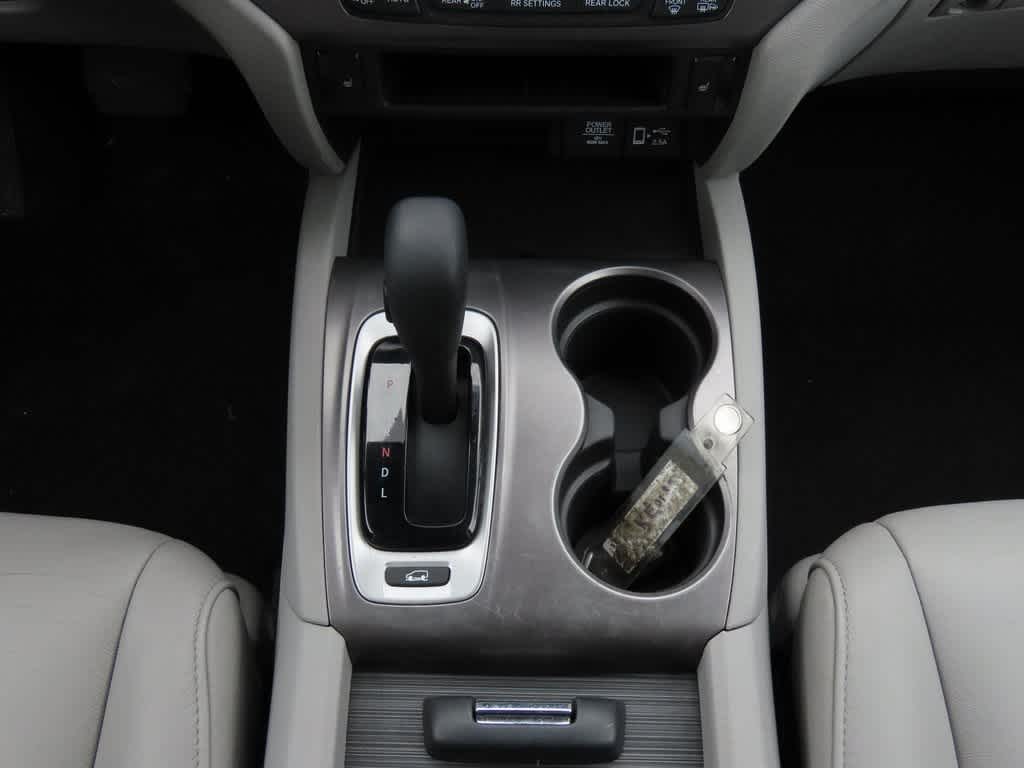 Thumbnail: 2019 Honda Pilot - 23