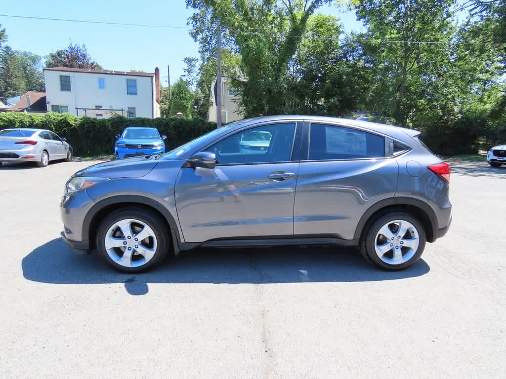 Thumbnail: 2016 Honda HR-V - 3