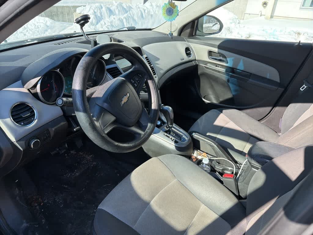 Thumbnail: 2012 Chevrolet Cruze - 24
