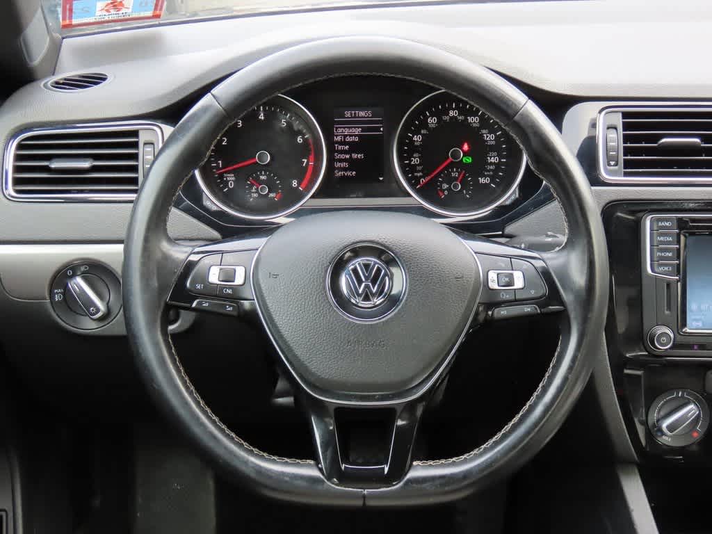 Thumbnail: 2016 Volkswagen Jetta - 18