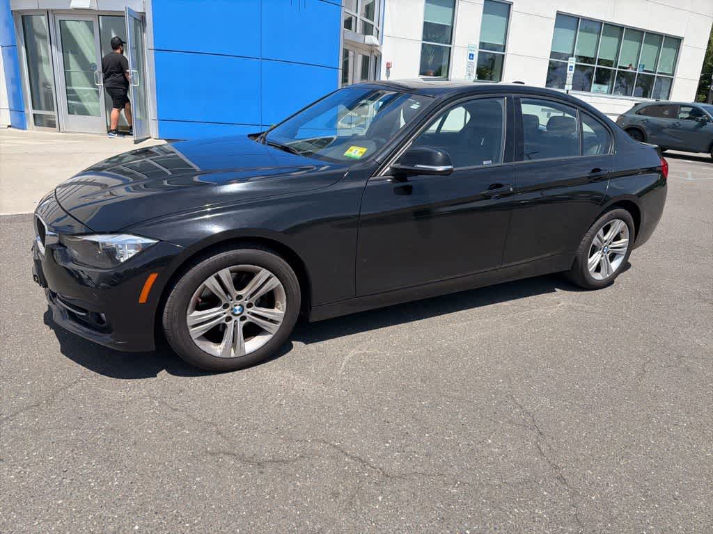 Thumbnail: 2016 BMW 3 Series - 4