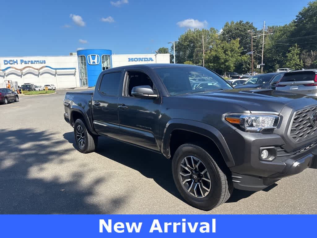 Thumbnail: 2022 Toyota Tacoma - 1