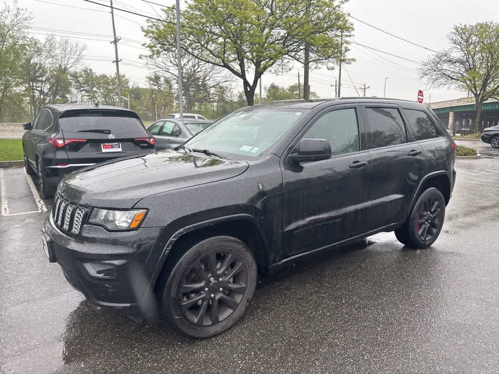 Thumbnail: 2017 Jeep Grand Cherokee - 2