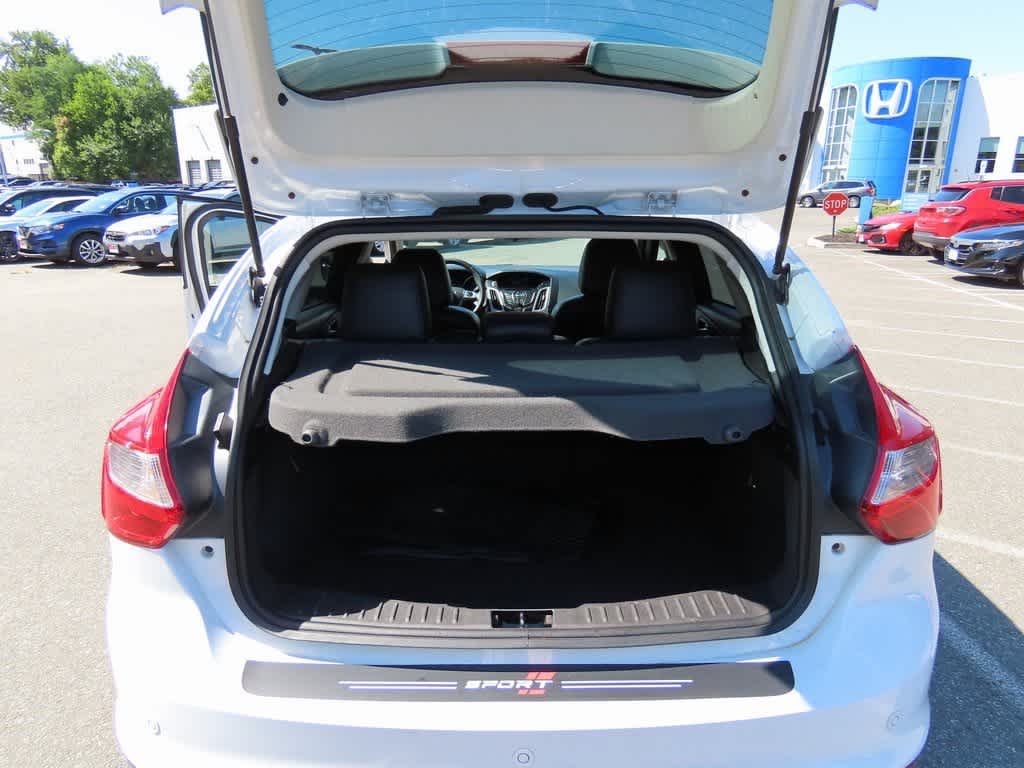 Thumbnail: 2014 Ford Focus - 10