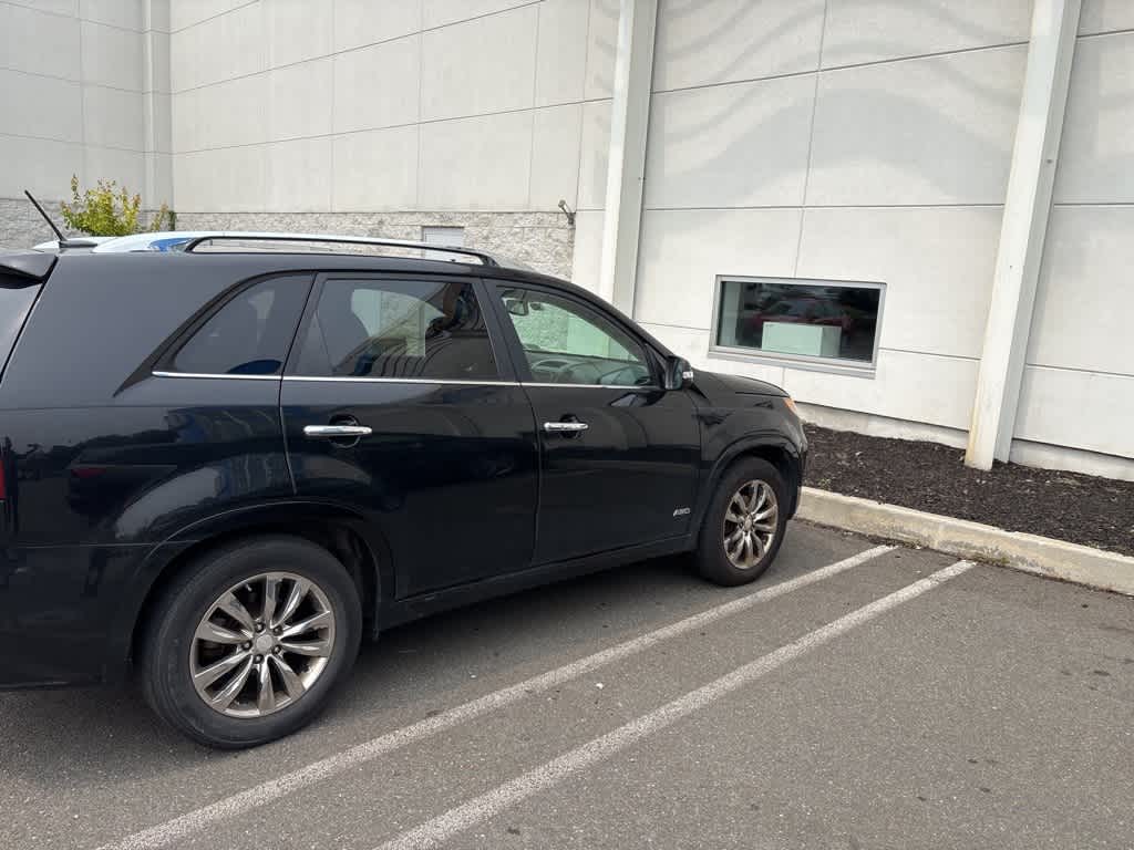 Thumbnail: 2013 Kia Sorento - 8