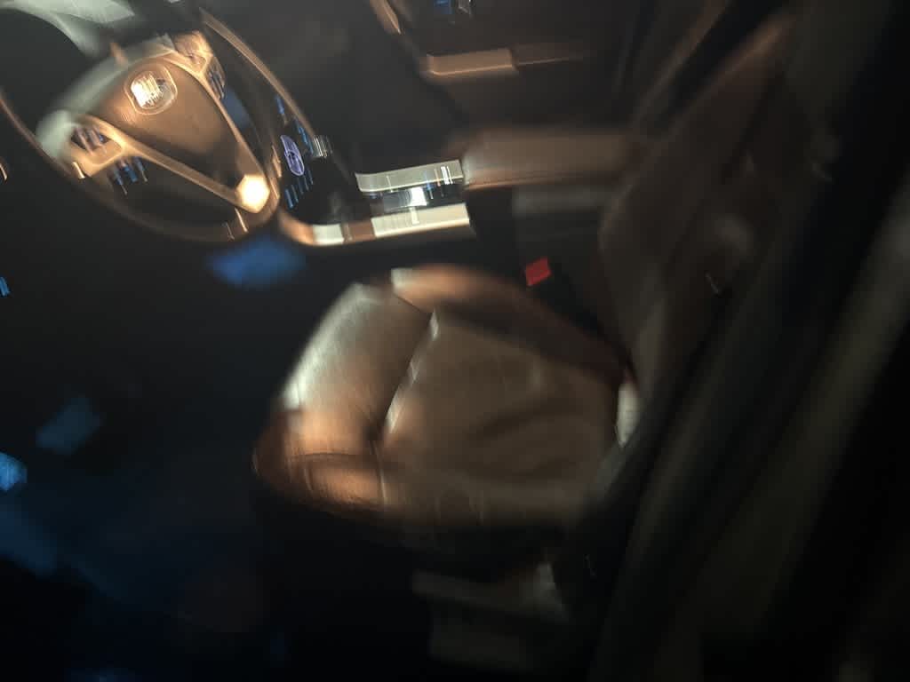 Thumbnail: 2013 Ford Edge - 16