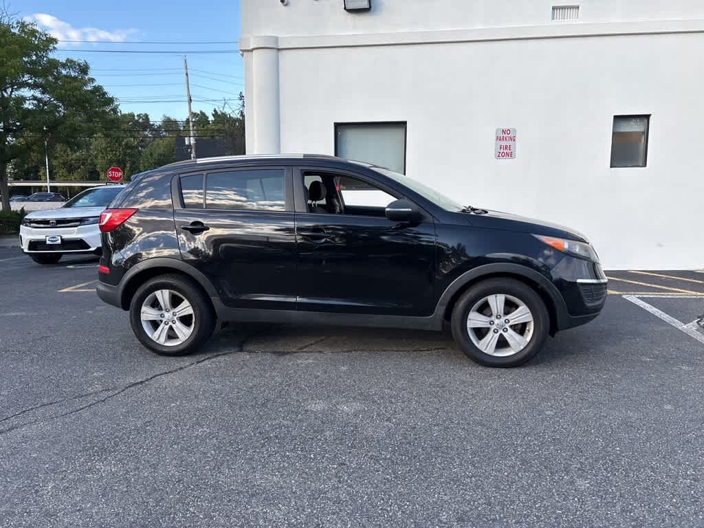 Thumbnail: 2011 Kia Sportage - 6