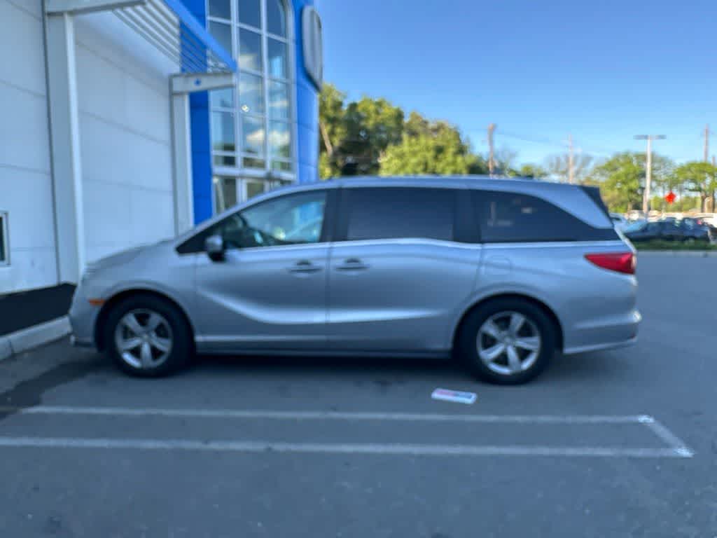 Thumbnail: 2018 Honda Odyssey - 8