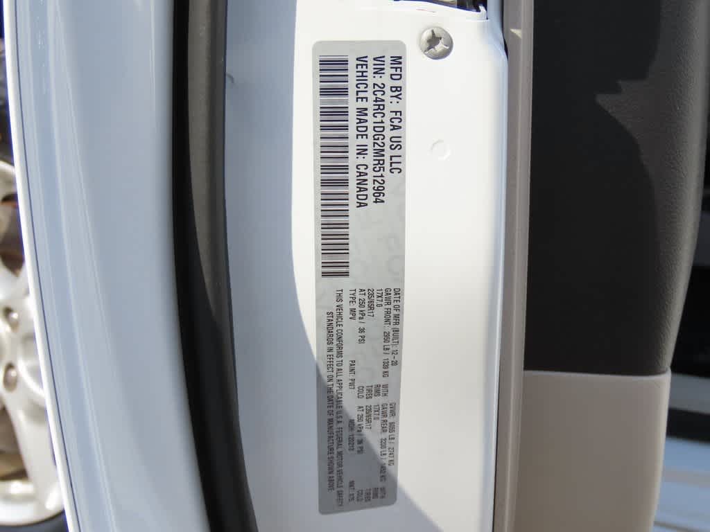 Thumbnail: 2021 Chrysler Voyager - 24