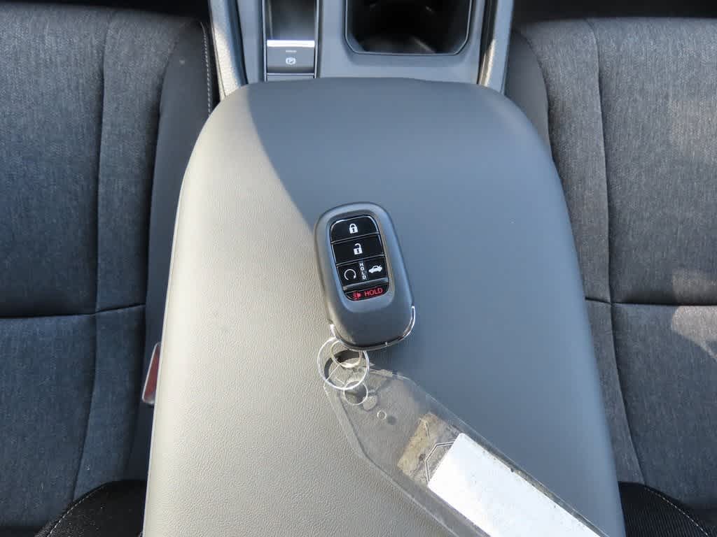 2025 Honda Accord SE 24
