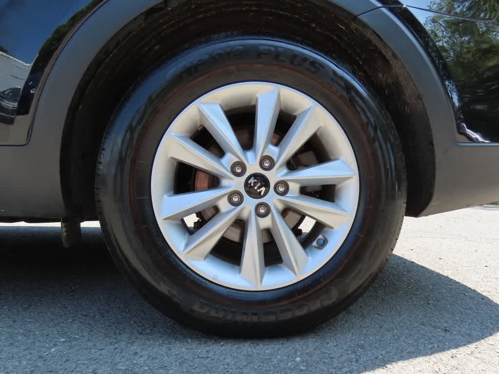Thumbnail: 2019 Kia Sorento - 10
