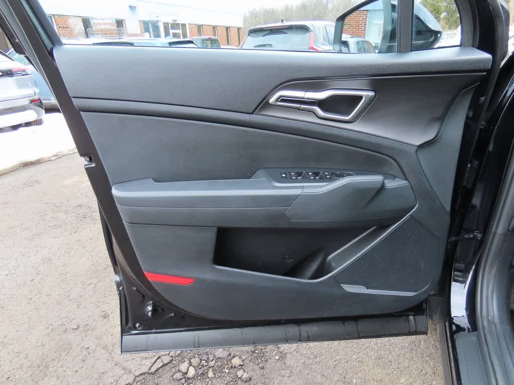 Thumbnail: 2026 Kia Sportage - 17