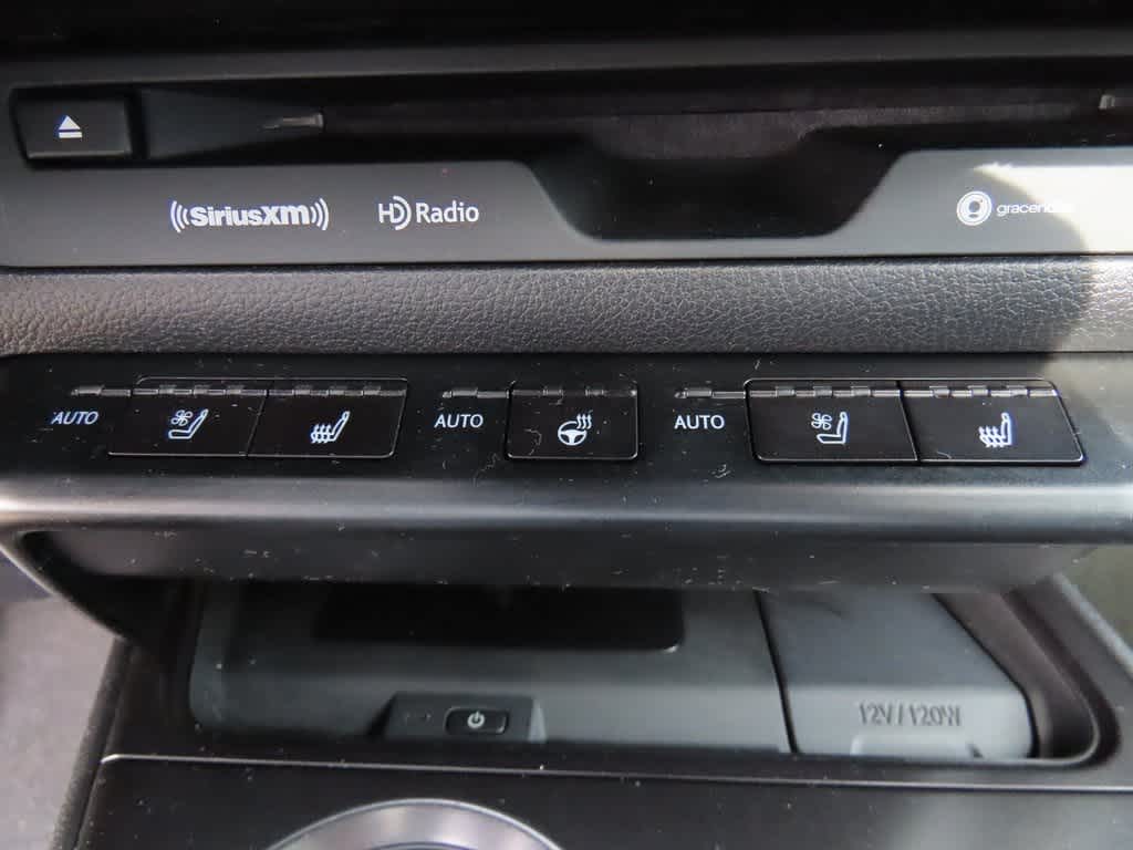 Thumbnail: 2022 Lexus UX - 21