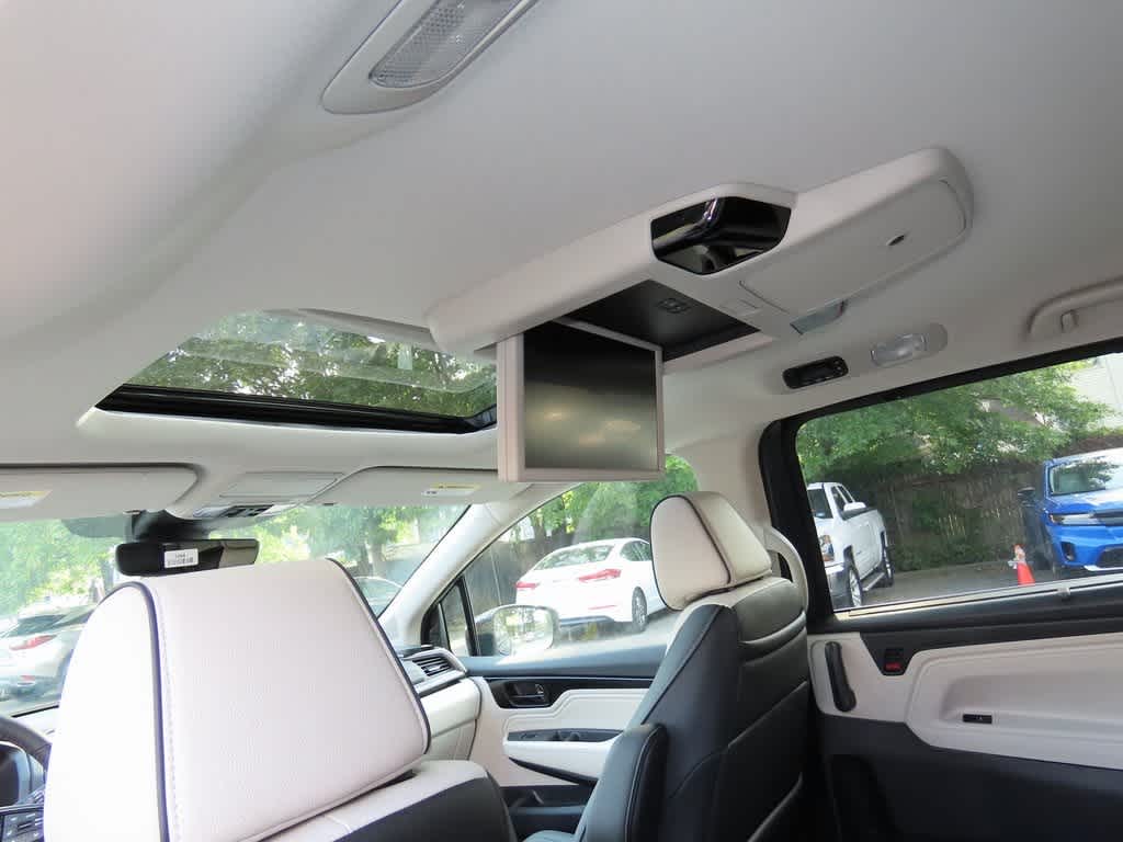 Thumbnail: 2026 Honda Odyssey - 17