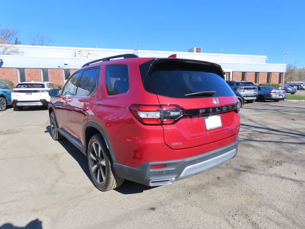 Thumbnail: 2023 Honda Pilot - 4