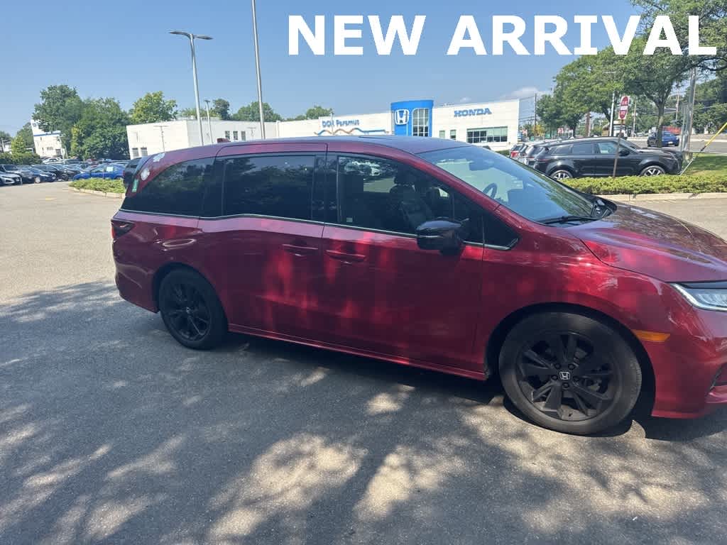 Thumbnail: 2023 Honda Odyssey - 16