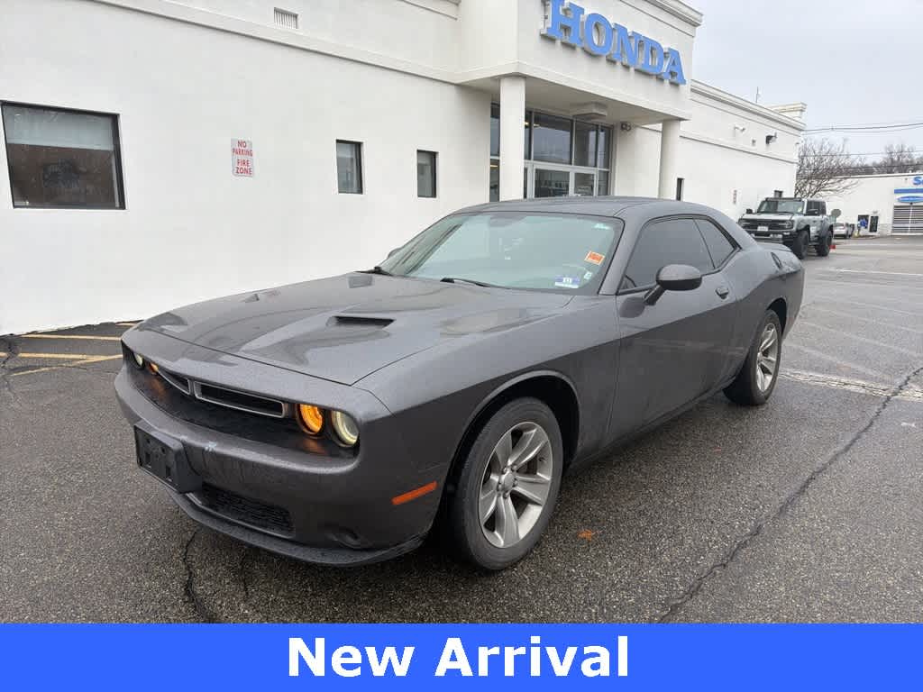 2019 Dodge Challenger SXT -
                  Paramus, NJ