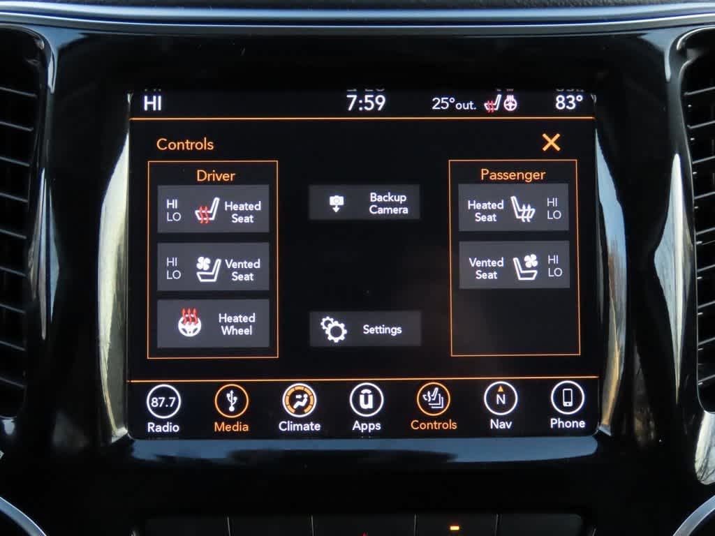 Thumbnail: 2019 Jeep Cherokee - 23