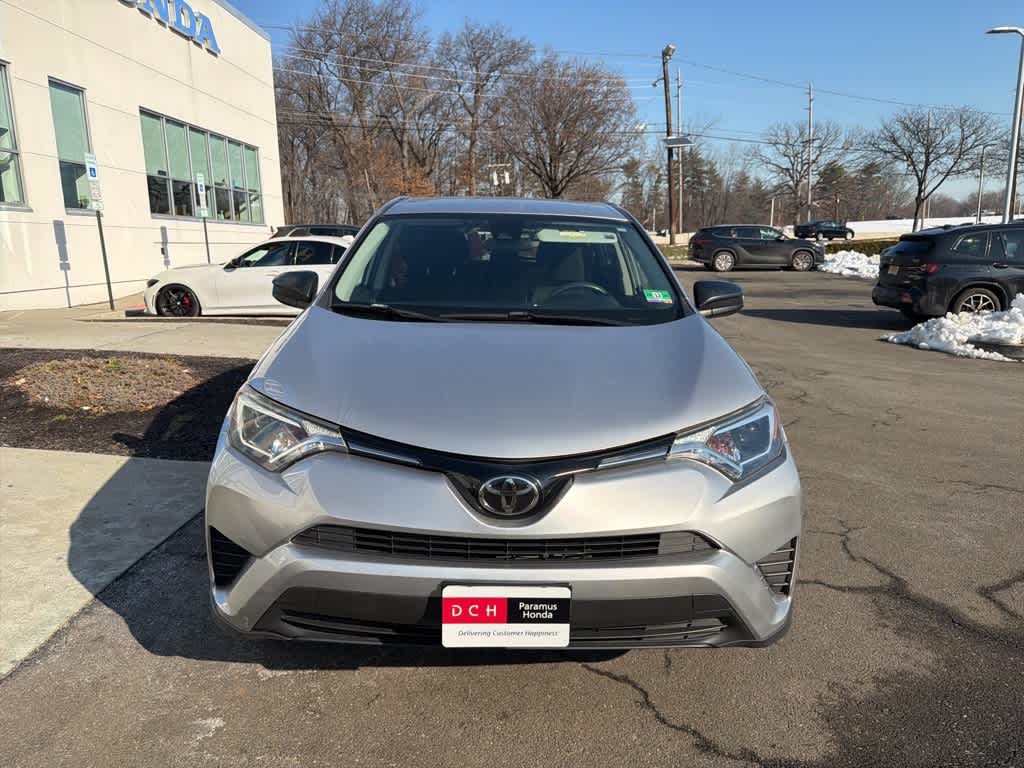 Thumbnail: 2018 Toyota RAV4 - 23