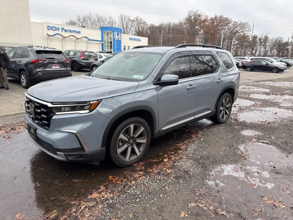 Certified 2025 Honda Pilot Touring SUV