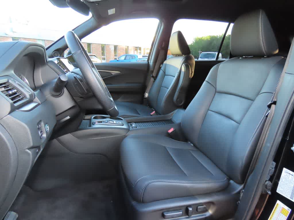 Thumbnail: 2023 Honda Passport - 12