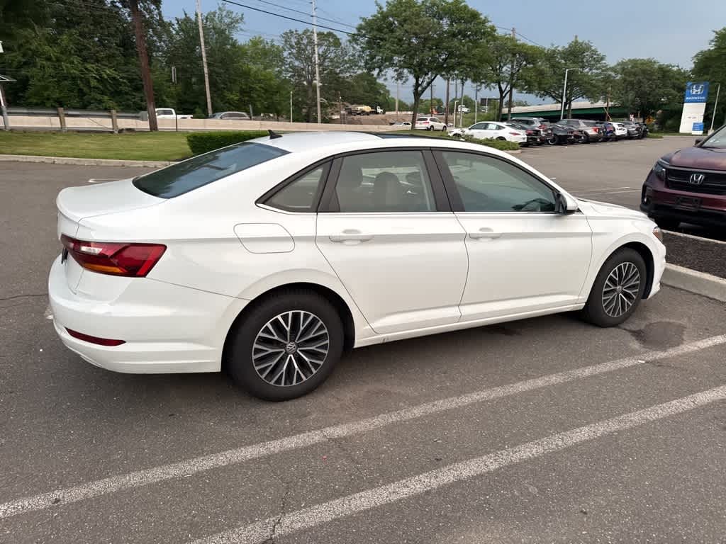 Thumbnail: 2019 Volkswagen Jetta - 9