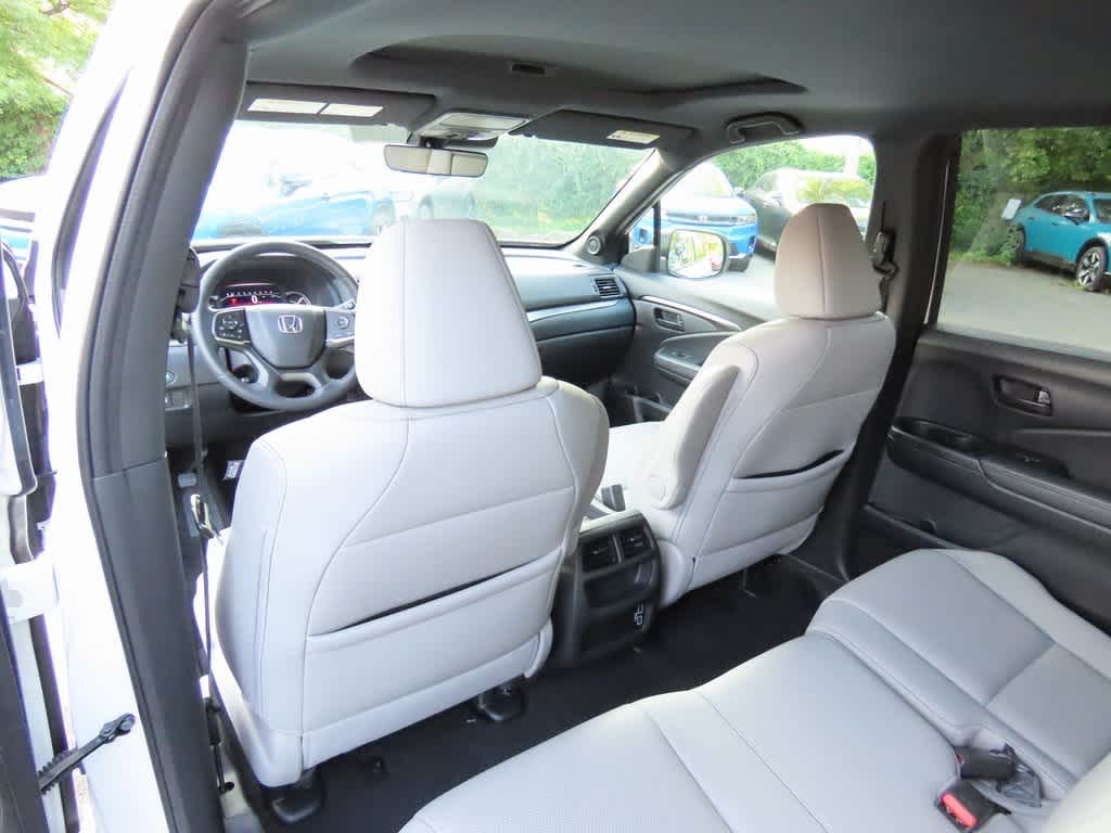 Thumbnail: 2023 Honda Passport - 14