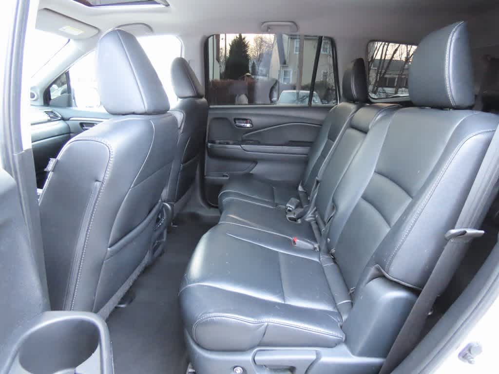 Thumbnail: 2018 Honda Pilot - 14