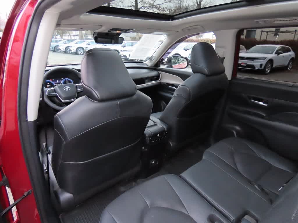 Thumbnail: 2024 Toyota Grand Highlander - 15