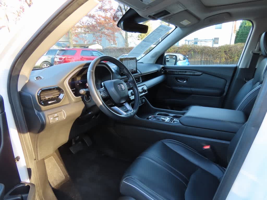Thumbnail: 2023 Honda Pilot - 2