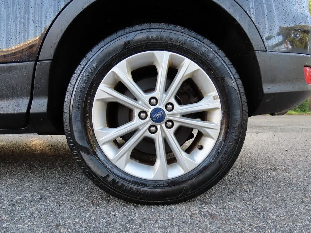 Thumbnail: 2018 Ford Escape - 9