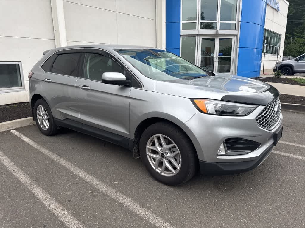 Thumbnail: 2023 Ford Edge - 2
