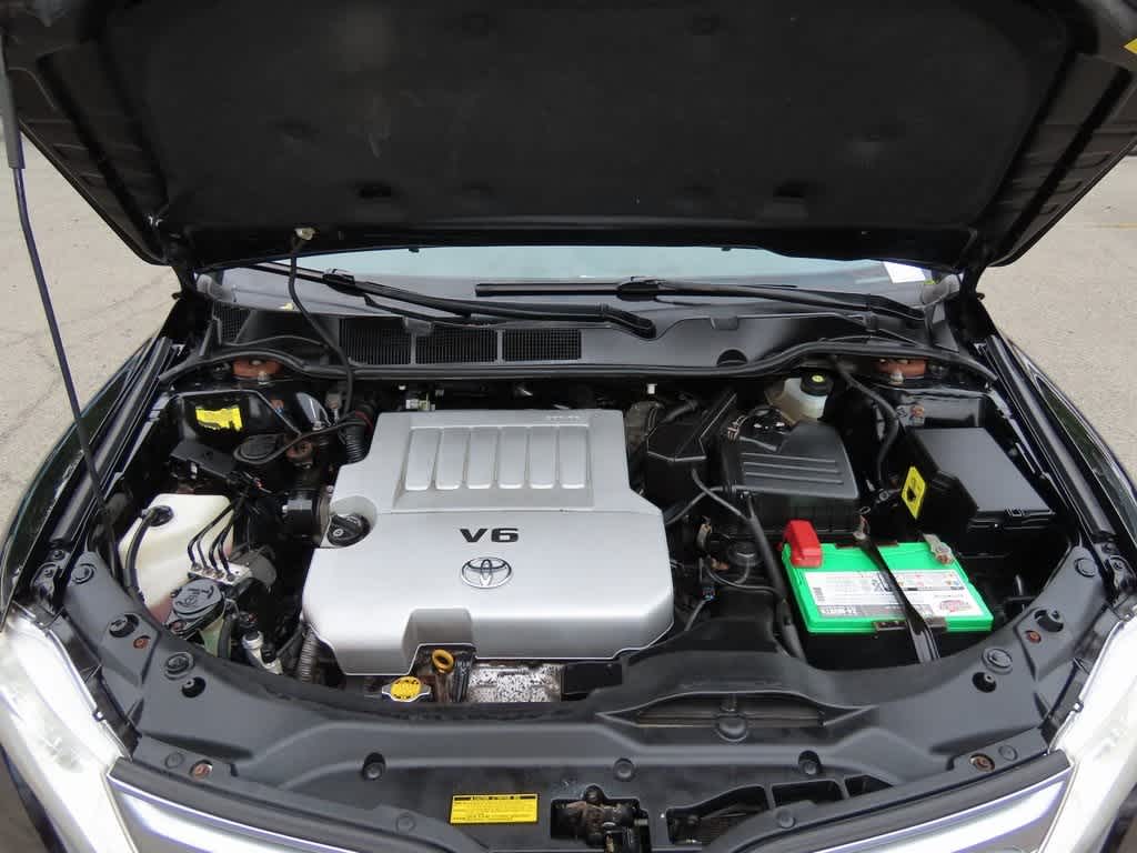 Thumbnail: 2010 Toyota Venza - 9