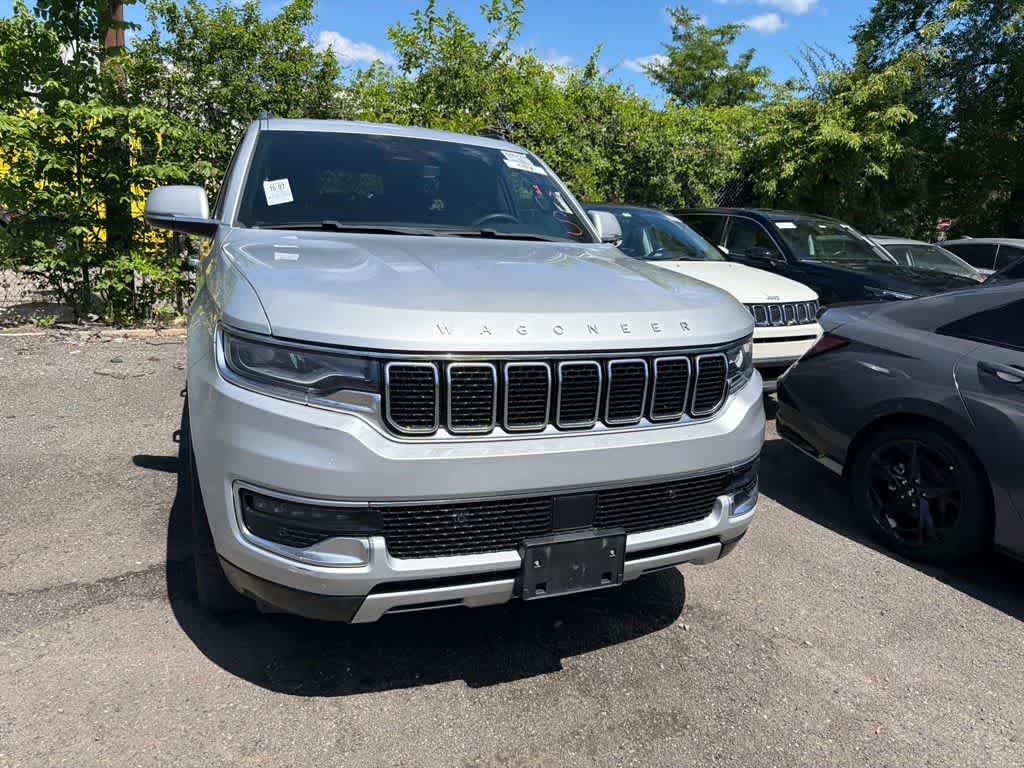 Thumbnail: 2022 Jeep Wagoneer - 11