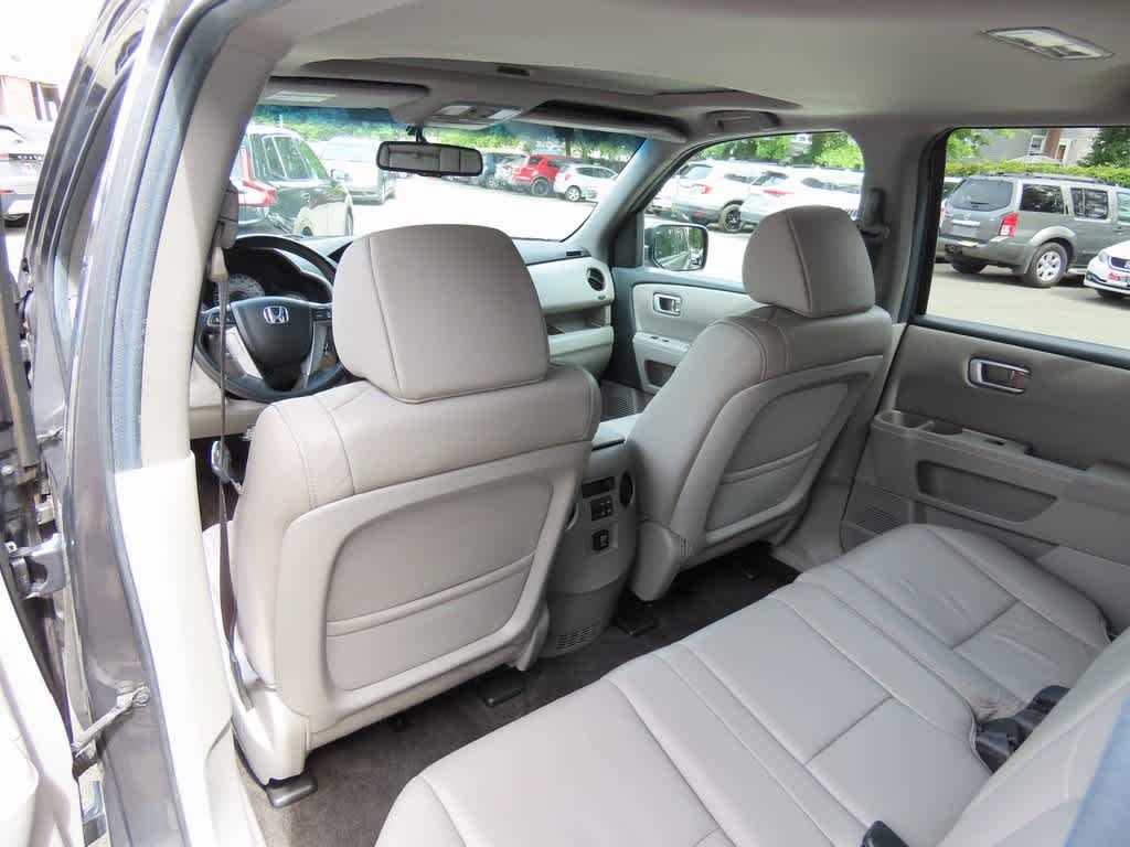 Thumbnail: 2012 Honda Pilot - 16