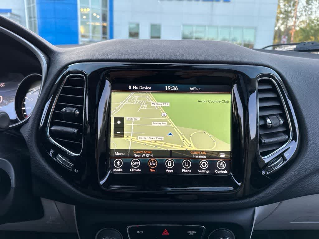 Thumbnail: 2021 Jeep Compass - 27