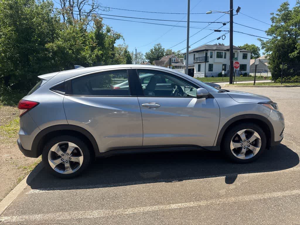 Thumbnail: 2021 Honda HR-V - 2