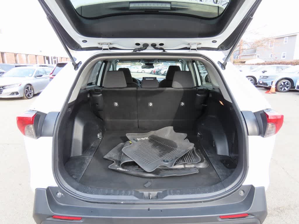 Thumbnail: 2020 Toyota RAV4 - 11