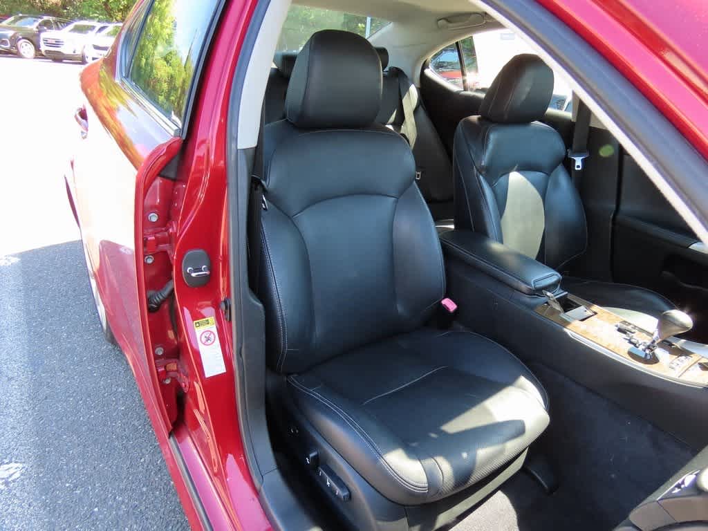 Thumbnail: 2010 Lexus IS - 14