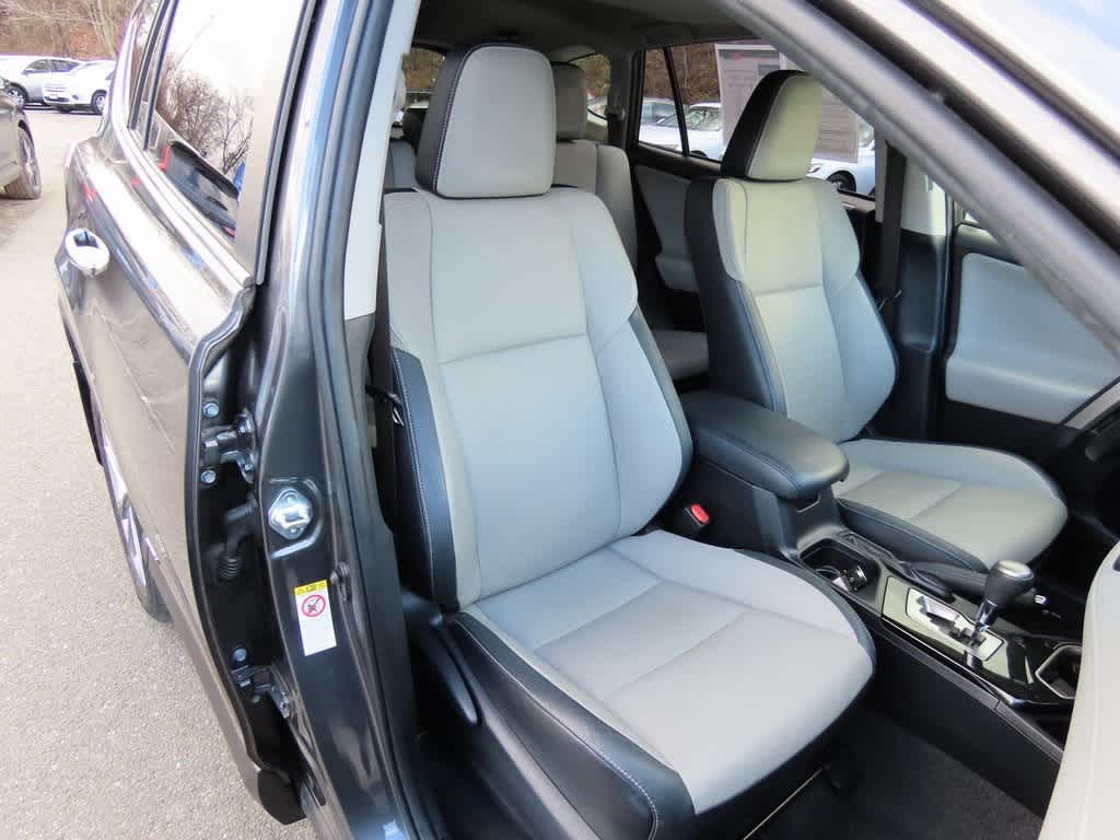 Thumbnail: 2017 Toyota RAV4 - 18