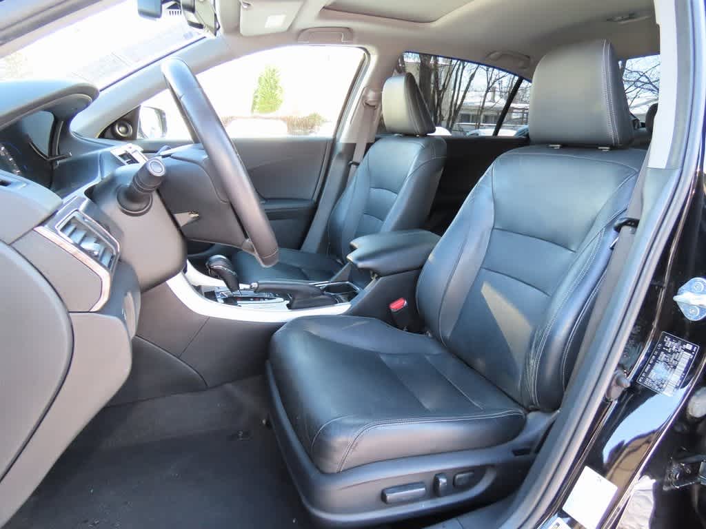 Thumbnail: 2017 Honda Accord - 13