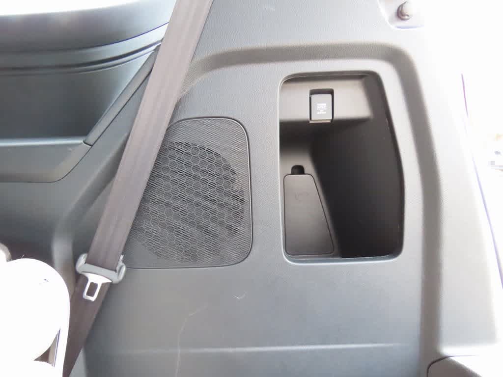 Thumbnail: 2023 Honda Odyssey - 12