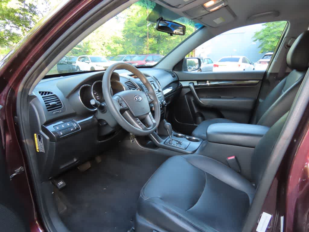 Thumbnail: 2013 Kia Sorento - 2
