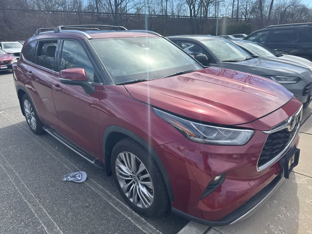 Thumbnail: 2021 Toyota Highlander - 6