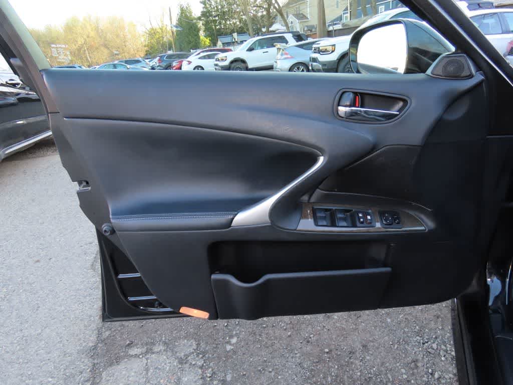 Thumbnail: 2012 Lexus IS - 13