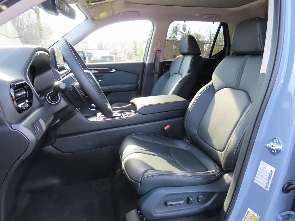 Thumbnail: 2025 Honda Pilot - 13