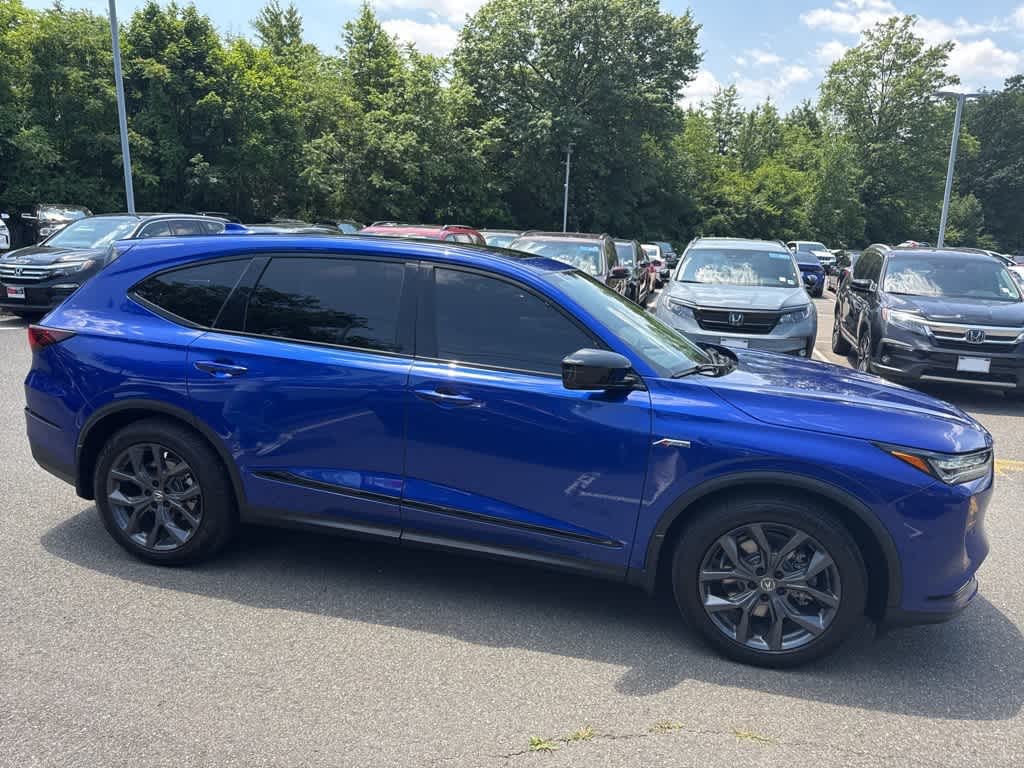 Thumbnail: 2023 Acura MDX - 11