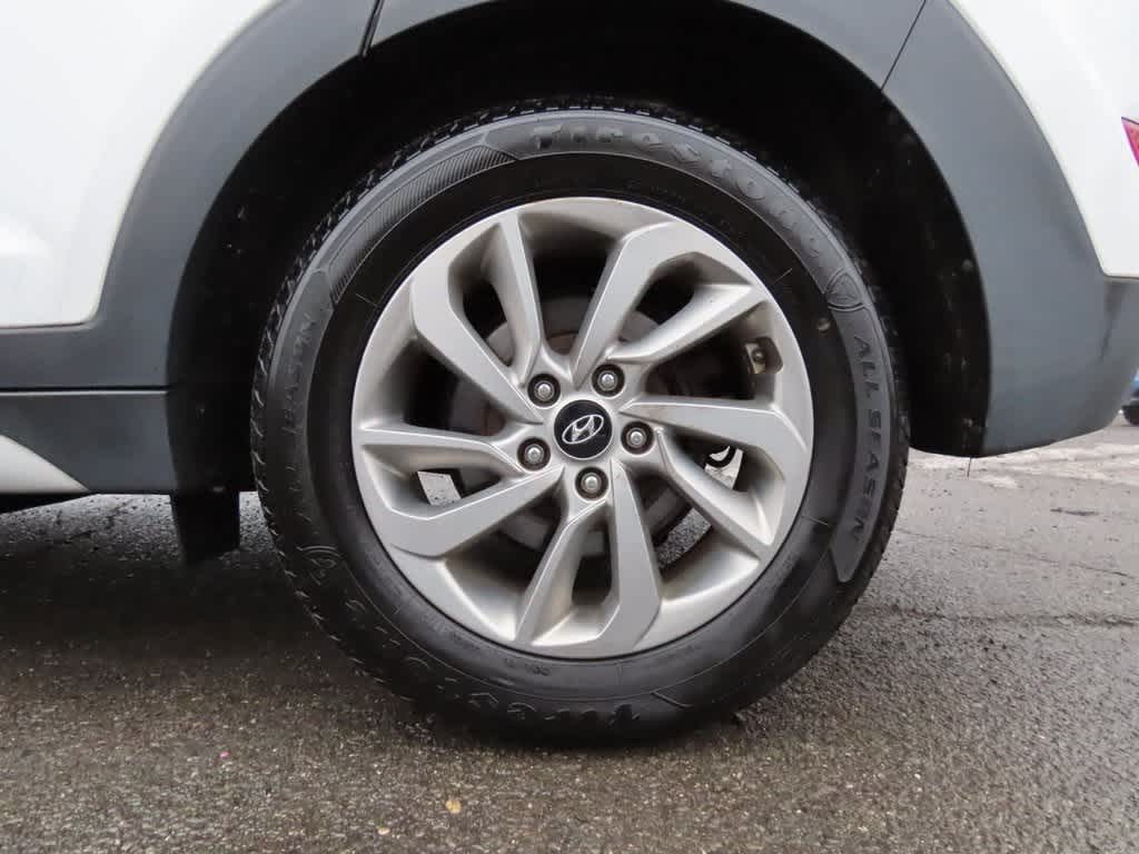 Thumbnail: 2018 Hyundai Tucson - 9