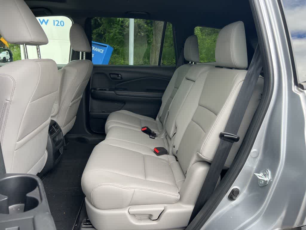 Thumbnail: 2023 Honda Passport - 4