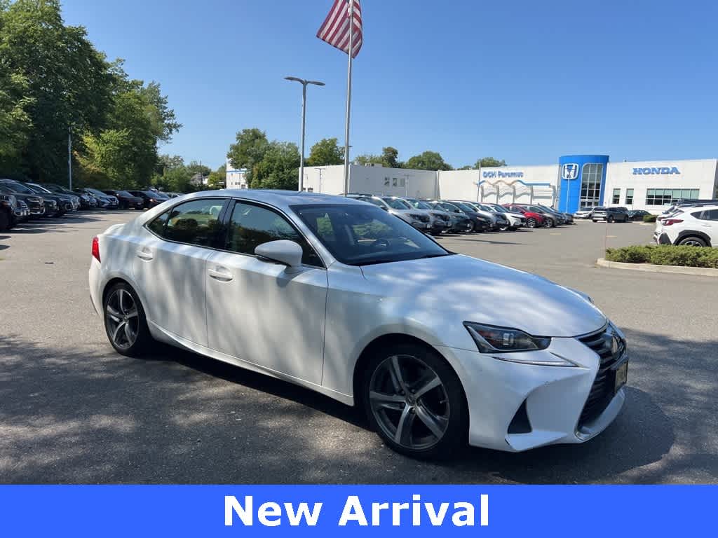 Thumbnail: 2017 Lexus IS - 1